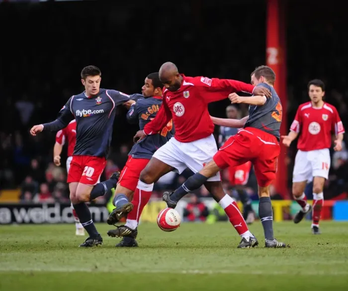 Framed Print : Bristol City vs Southampton: A Football Rivalry (Season 08-09) Framed Print : Bristol City vs Southampton: A Football Rivalry (Season 08-09)