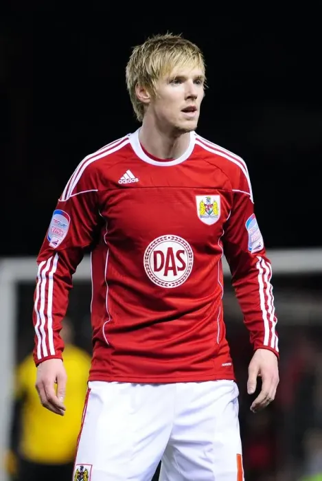 Framed Print : Bristol City vs Swansea City: Andy Keogh at Ashton Gate Stadium (Championship Football Match, 01 / 02 / 2011) Framed Print : Bristol City vs Swansea City: Andy Keogh at Ashton Gate Stadium (Championship Football Match, 01 / 02 / 2011)