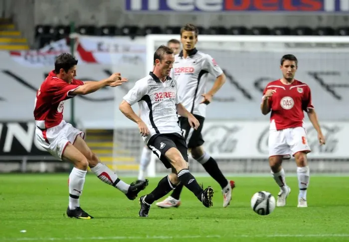 Framed Print : Bristol City vs. Swansea City: A Football Rivalry - Season 09-10 Framed Print : Bristol City vs. Swansea City: A Football Rivalry - Season 09-10