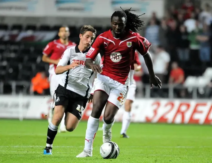 Framed Print : Bristol City vs. Swansea City: A Football Rivalry - Season 09-10 Framed Print : Bristol City vs. Swansea City: A Football Rivalry - Season 09-10