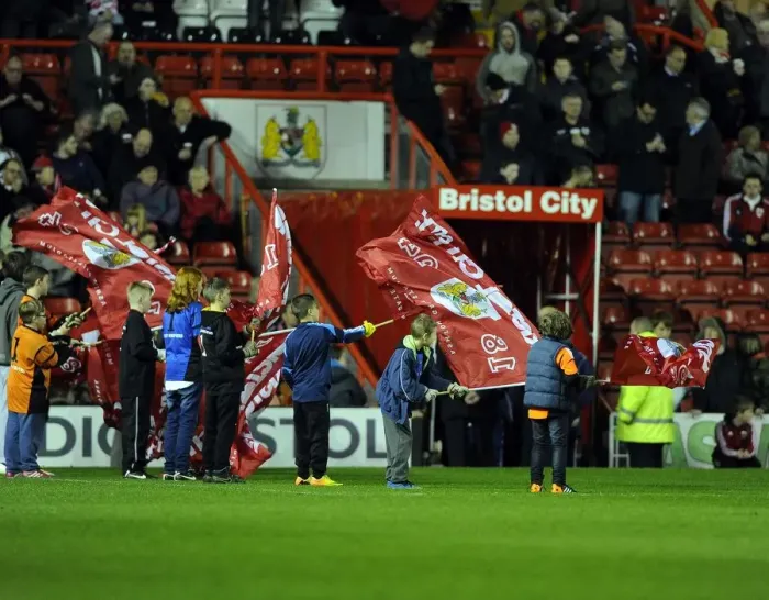 Framed Print : Bristol City vs Swindon Town: The Passionate Flag Bearers at Ashton Gate, Sky Bet League One (15 / 03 / 2014)