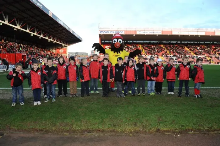 Framed Print : Bristol City vs Walsall: Flagbearers at Ashton Gate, Sky Bet League One, 2013