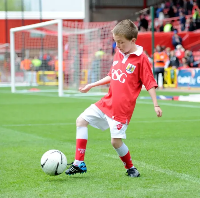Framed Print : Bristol City vs Walsall: A Football Rivalry Ignites in the Sky Bet League One Clash at Ashton Gate, May 2015