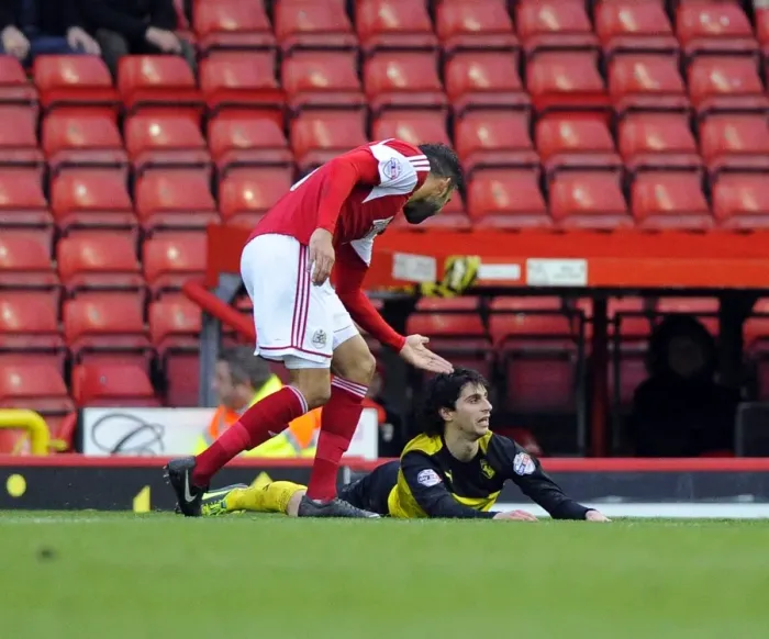Framed Print : Bristol City vs. Watford: Liam Fontaine Contests Diego Fabbrini's Dive - FA Cup Third Round
