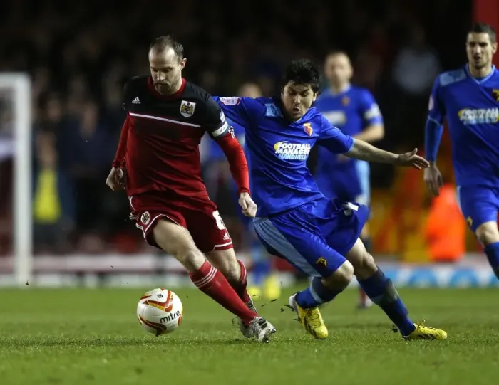 Framed Print : Bristol City vs. Watford: Louis Carey Faces Fernando Forestieri Framed Print : Bristol City vs. Watford: Louis Carey Faces Fernando Forestieri