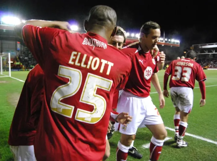 Framed Print : Bristol City vs. Watford: A Showdown from the 08-09 Season