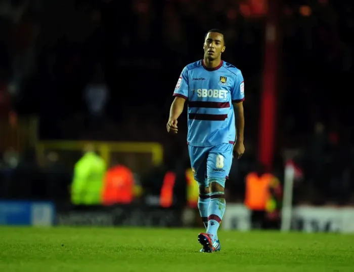 Framed Print : Bristol City vs. West Ham: Nicky Maynard in Action at Ashton Gate Stadium, 2012