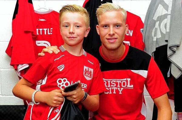 Bristol City vs Wigan Athletic: Hordur Magnusson in Action at Ashton Gate, Sky Bet Championship (August 6, 2016)