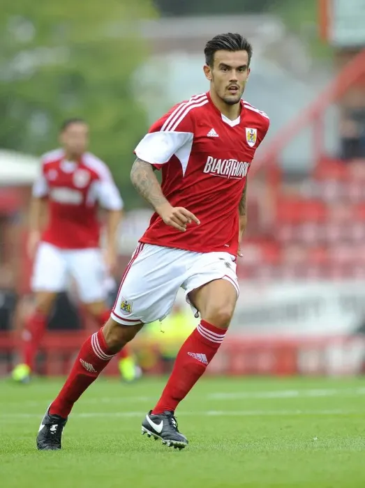 Framed Print : Bristol City vs Wolves: Marlon Pack in Action at Ashton Gate, Sky Bet League One Framed Print : Bristol City vs Wolves: Marlon Pack in Action at Ashton Gate, Sky Bet League One