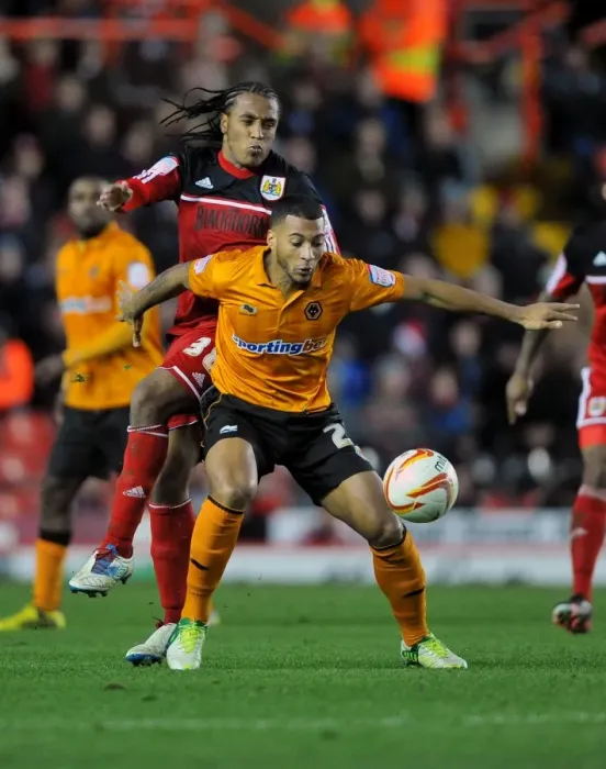Framed Print : Bristol City vs. Wolves: Neil Danns vs. David Davis Battle for Possession Framed Print : Bristol City vs. Wolves: Neil Danns vs. David Davis Battle for Possession