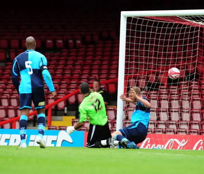 Framed Print : Bristol City vs Wycombe Wanderers: 2009-10 Pre-Season Friendly Framed Print : Bristol City vs Wycombe Wanderers: 2009-10 Pre-Season Friendly