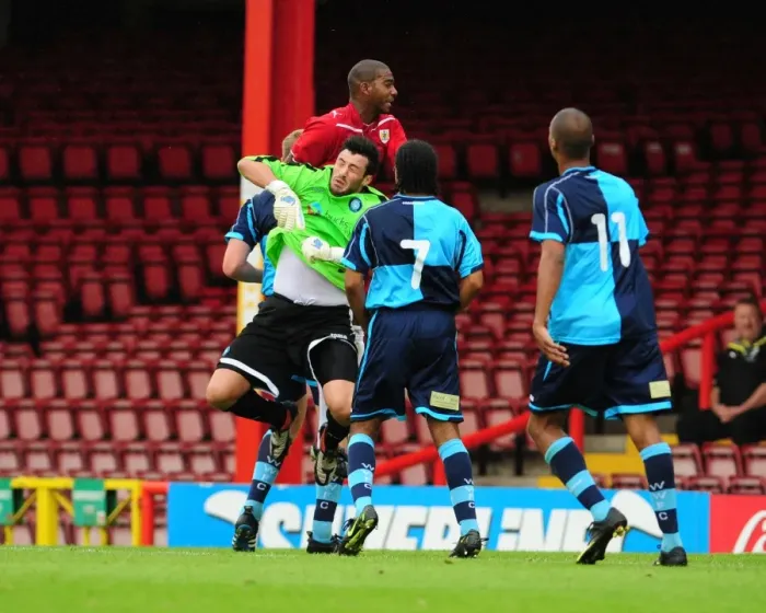 Framed Print : Bristol City vs Wycombe Wanderers: 2009-10 Pre-Season Friendly Framed Print : Bristol City vs Wycombe Wanderers: 2009-10 Pre-Season Friendly