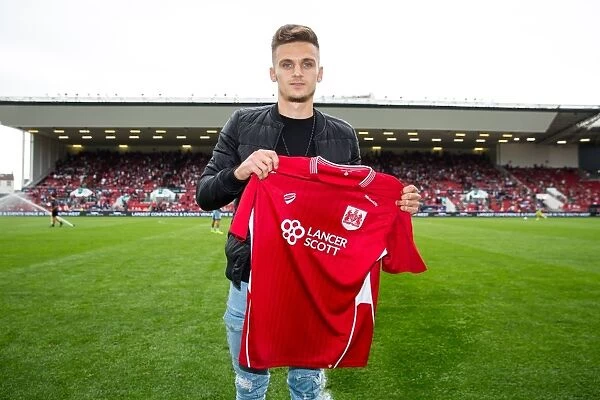 Bristol City Welcome Jamie Paterson: New Signing Announced at Half Time against Aston Villa