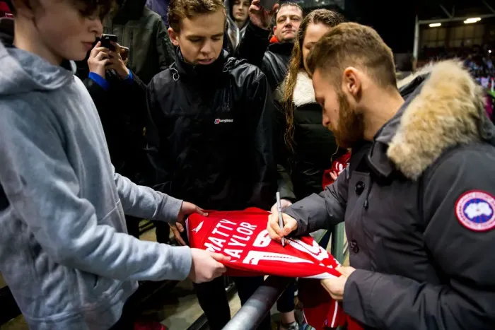 Framed Print : Bristol City Welcomes New Signing Matty Taylor at Ashton Gate Stadium - Sky Bet Championship