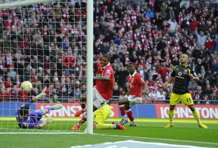 Framed Print : Bristol City Wins Johnstone's Paint Trophy: Mark Little Scores the Decisive Goal at Wembley Framed Print : Bristol City Wins Johnstone's Paint Trophy: Mark Little Scores the Decisive Goal at Wembley