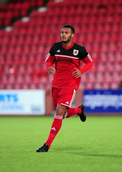 Framed Print : Bristol City's Aaron Holley in Action Against Dunfermline, August 1, 2012 - Football Pre-Season Friendly Framed Print : Bristol City's Aaron Holley in Action Against Dunfermline, August 1, 2012 - Football Pre-Season Friendly