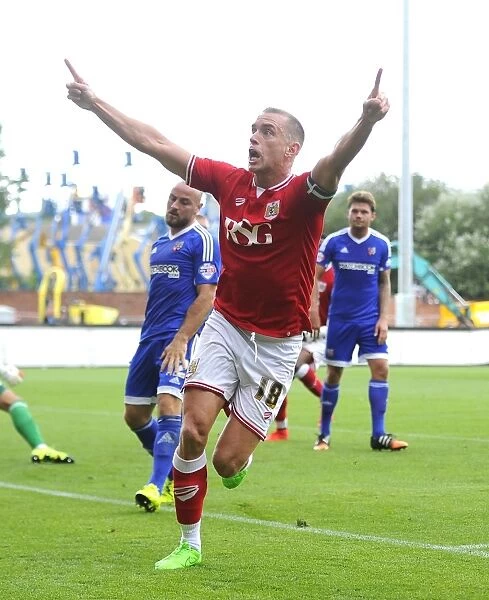 Bristol City's Aaron Wilbraham Celebrates Goal Against Brentford, Sky Bet Championship 2015