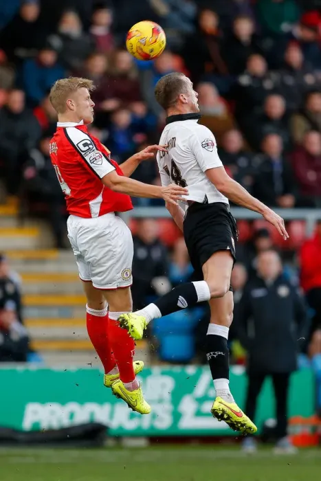 Framed Print : Bristol City's Aaron Wilbraham and Crewe Alexandra's Harry Davis Battle in the Air during Sky Bet League 1 Match Framed Print : Bristol City's Aaron Wilbraham and Crewe Alexandra's Harry Davis Battle in the Air during Sky Bet League 1 Match