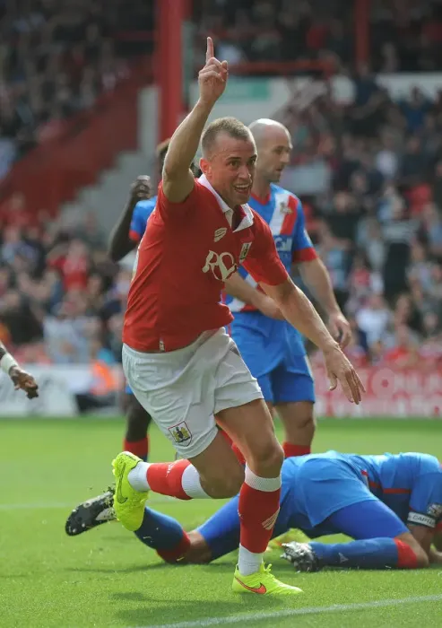 Framed Print : Bristol City's Aaron Wilbraham: Euphoric Goal Celebration vs Doncaster Rovers, Sky Bet League One (September 13, 2014) Framed Print : Bristol City's Aaron Wilbraham: Euphoric Goal Celebration vs Doncaster Rovers, Sky Bet League One (September 13, 2014)