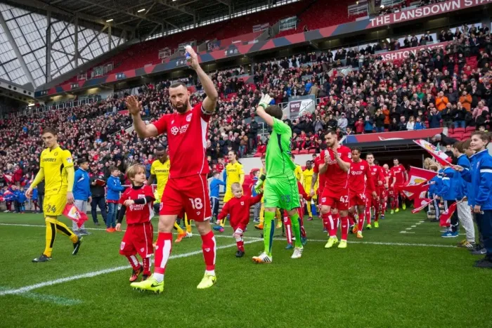 Framed Print : Bristol City's Aaron Wilbraham Leads Out Team Against Burton Albion, Sky Bet EFL Championship, Ashton Gate, 2017 Framed Print : Bristol City's Aaron Wilbraham Leads Out Team Against Burton Albion, Sky Bet EFL Championship, Ashton Gate, 2017