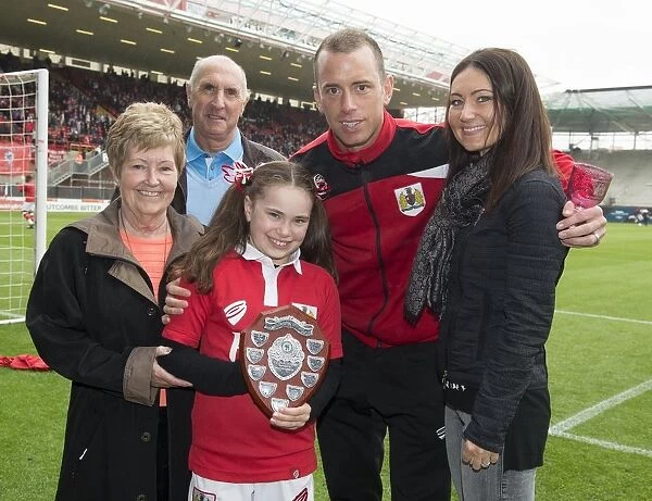 Bristol City's Aaron Wilbraham Raises Top Scorer Trophy in Thrilling Victory over Walsall (May 2015)