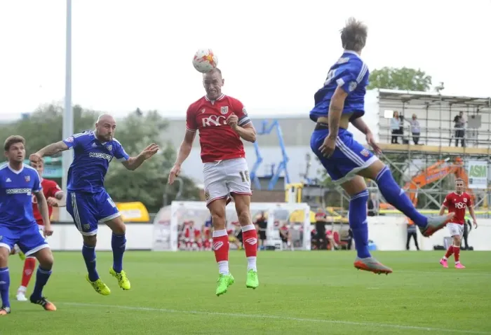 Framed Print : Bristol City's Aaron Wilbraham Scores the Winning Goal Against Brentford in Sky Bet Championship Match