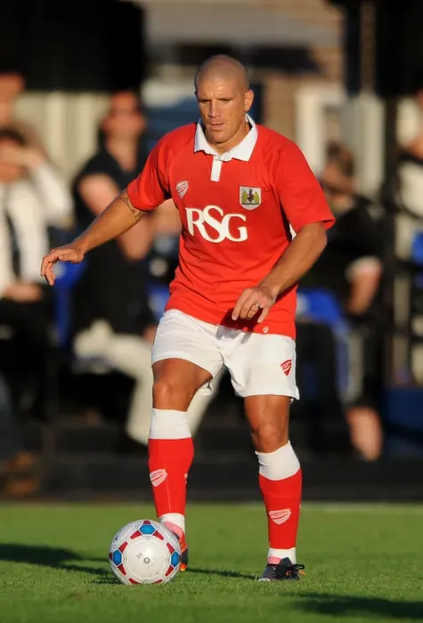 Framed Print : Bristol City's Adam El-Abd in Pre-Season Action at Weston Super Mare's Woodspring Stadium (09.07.2014) Framed Print : Bristol City's Adam El-Abd in Pre-Season Action at Weston Super Mare's Woodspring Stadium (09.07.2014)