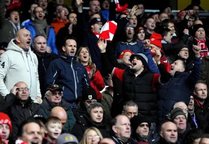 Framed Print : Bristol City's Aden Flint Scores Thrilling Goal Against Nottingham Forest: Fans Euphoria