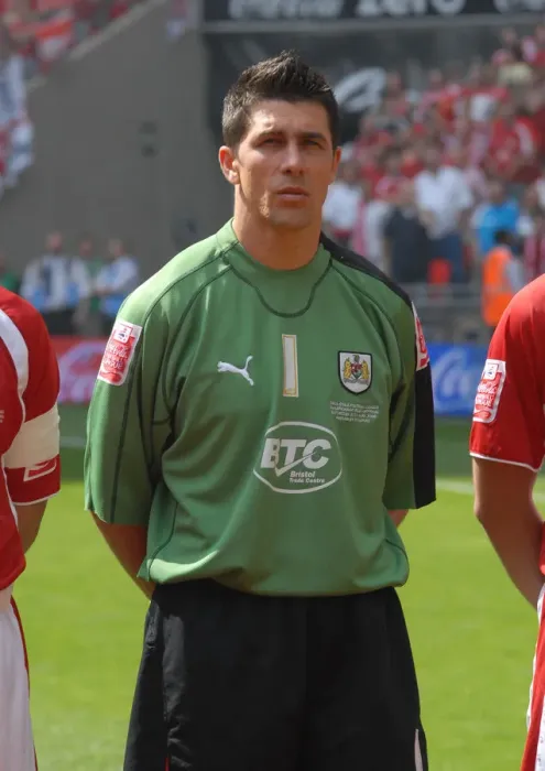 Framed Print : Bristol City's Adriano Basso Celebrates Promotion to Championship: Play-Off Final Triumph