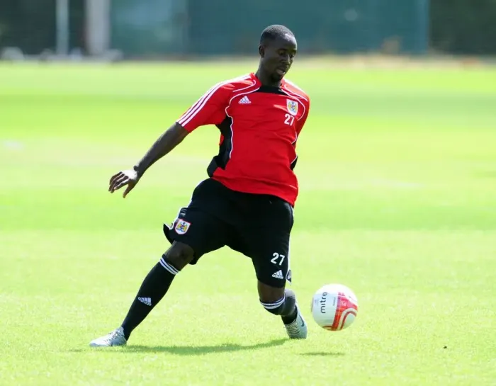 Framed Print : Bristol City's Albert Adomah in Pre-Season Training Focus Framed Print : Bristol City's Albert Adomah in Pre-Season Training Focus