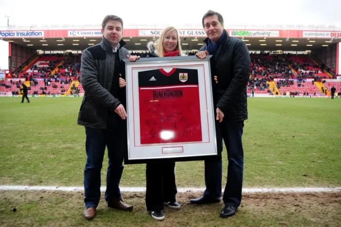 Framed Print : Bristol City's Amy Kington Receives Signed Shirt from Dougie Allward after Barnsley Match, 23 / 02 / 2013 Framed Print : Bristol City's Amy Kington Receives Signed Shirt from Dougie Allward after Barnsley Match, 23 / 02 / 2013