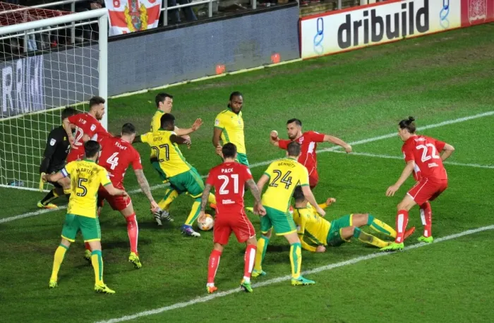 Framed Print : Bristol City's Bailey Wright Scores Equalizer Against Norwich City - Sky Bet Championship (07 / 03 / 2017) Framed Print : Bristol City's Bailey Wright Scores Equalizer Against Norwich City - Sky Bet Championship (07 / 03 / 2017)