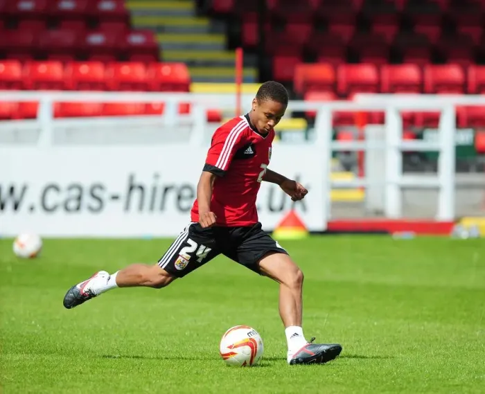 Framed Print : Bristol City's Bobby Reid in Action during Football Training, July 2012 Framed Print : Bristol City's Bobby Reid in Action during Football Training, July 2012