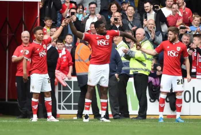 Framed Print : Bristol City's Bobby Reid, Jay Emmanuel-Thomas, and Wes Burns in Action Against Walsall, Sky Bet League One, May 2015