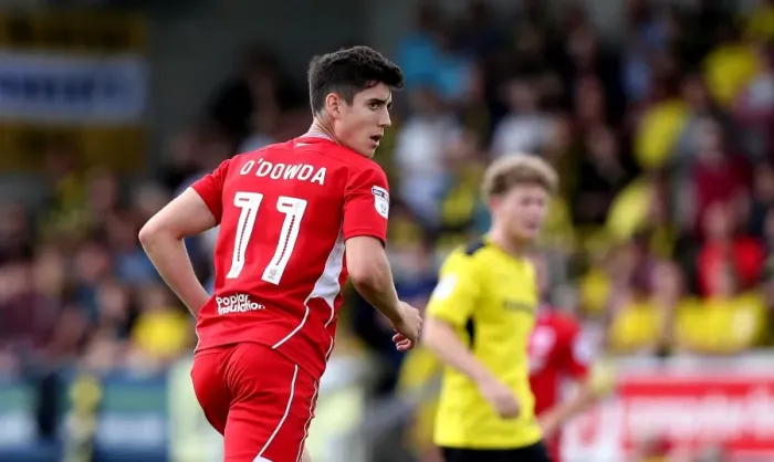 Framed Print : Bristol City's Callum O'Dowda in Action Against Burton Albion, Sky Bet Championship 2016