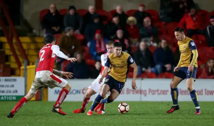 Framed Print : Bristol City's Callum O'Dowda in Action against Fleetwood Town in FA Cup Replay