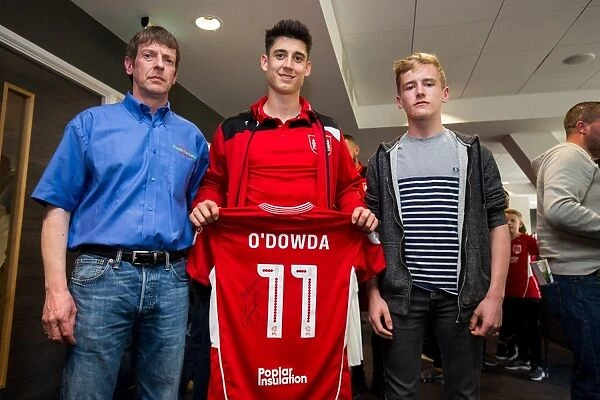 Bristol City's Callum O'Dowda Presents Sponsors with Signed Shirt after Championship Match against Birmingham City