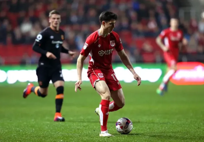 Framed Print : Bristol City's Callum O'Dowda Scores Past Hull City Defenders in EFL Cup Clash at Ashton Gate