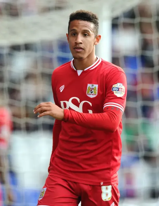 Framed Print : Bristol City's Callum Robinson in Action Against Birmingham City - Sky Bet Championship Clash, September 12, 2015 Framed Print : Bristol City's Callum Robinson in Action Against Birmingham City - Sky Bet Championship Clash, September 12, 2015