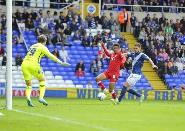 Framed Print : Bristol City's Callum Robinson Misses Goal Opportunity Against Birmingham City (12-09-2015)