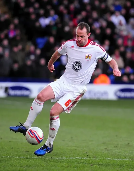 Framed Print : Bristol City's Captain Louis Carey Leads the Charge Against Crystal Palace in Championship Clash at Selhurst Park (22 / 01 / 2011)