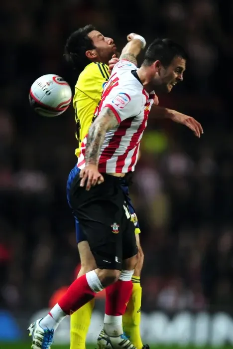 Framed Print : Bristol City's Cole Skuse Fouled by Southampton's Danny Fox during Championship Match, 30 / 12 / 2011 Framed Print : Bristol City's Cole Skuse Fouled by Southampton's Danny Fox during Championship Match, 30 / 12 / 2011