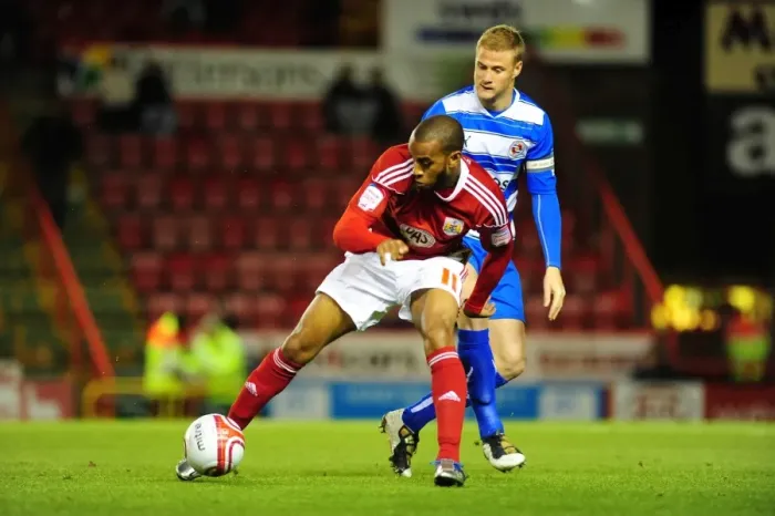 Framed Print : Bristol City's Danny Haynes in Action Against Reading in Npower Championship Match, October 19, 2010 Framed Print : Bristol City's Danny Haynes in Action Against Reading in Npower Championship Match, October 19, 2010