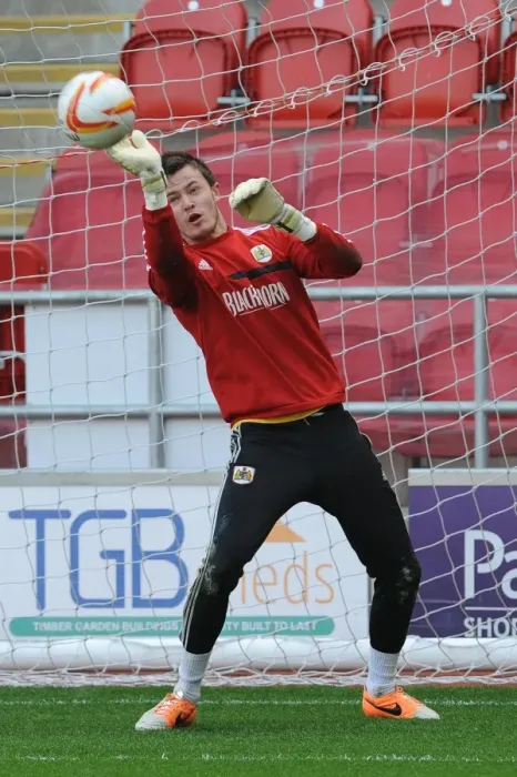Framed Print : Bristol City's Dave Richards in Action Against Rotherham United, March 2014 Framed Print : Bristol City's Dave Richards in Action Against Rotherham United, March 2014