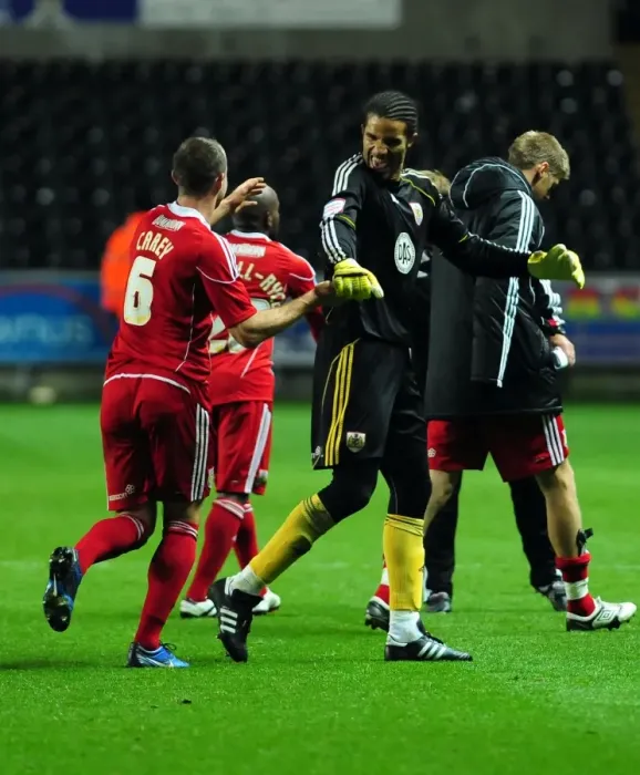 Framed Print : Bristol City's David James and Louis Carey: Championship Promotion Celebration (10 / 11 / 2010)