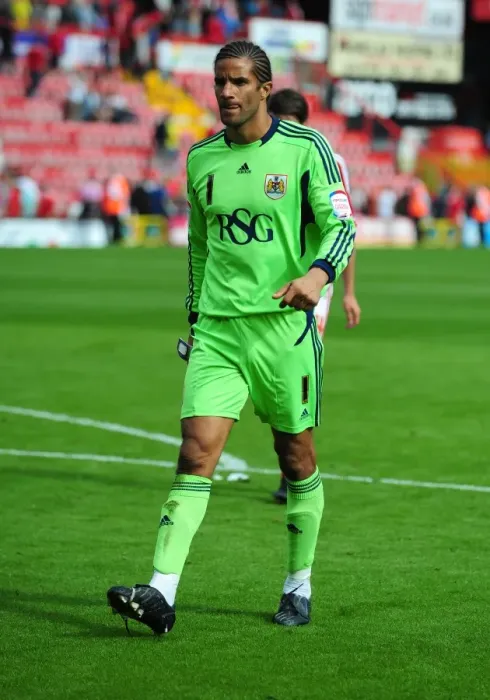 Framed Print : Bristol City's David James Saves the Day: Championship Clash Between Bristol City and Ipswich Town, 06-08-2011