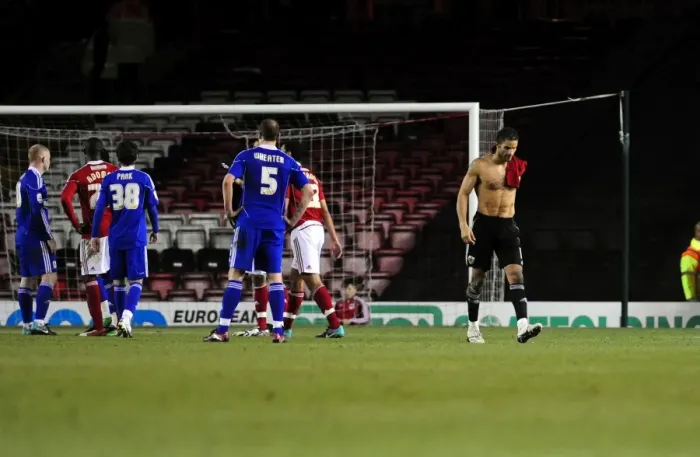 Framed Print : Bristol City's David James: Shockingly Red-Carded Against Middlesbrough in Championship Match (15 / 01 / 2011)