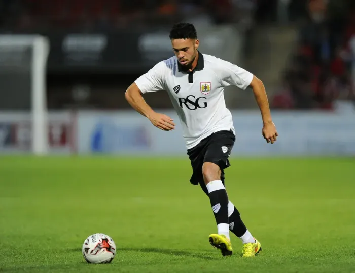 Framed Print : Bristol City's Derrick Williams in Action against Cheltenham Town, 2014 - Pre-Season Friendly Framed Print : Bristol City's Derrick Williams in Action against Cheltenham Town, 2014 - Pre-Season Friendly