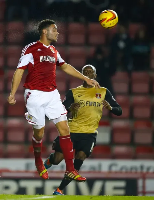 Framed Print : Bristol City's Derrick Williams in Action during Sky Bet League One Match Framed Print : Bristol City's Derrick Williams in Action during Sky Bet League One Match
