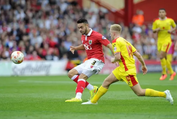 Framed Print : Bristol City's Derrick Williams in Action during Sky Bet League One Match against MK Dons (September 2014) Framed Print : Bristol City's Derrick Williams in Action during Sky Bet League One Match against MK Dons (September 2014)